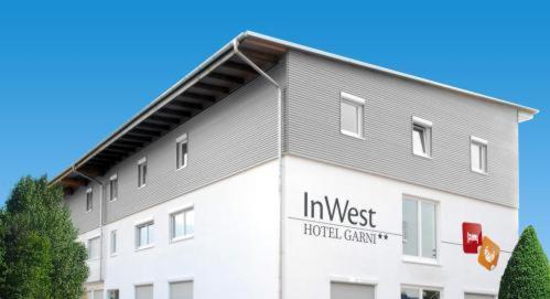 קריילסהיים Inwest Hotel Garni מראה חיצוני תמונה